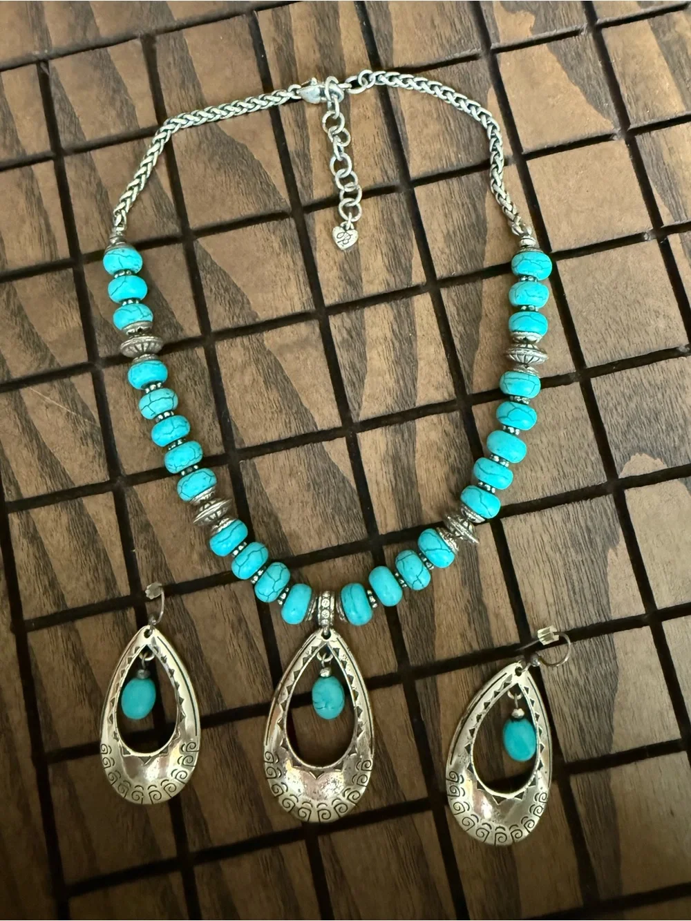 Brighton Santa Fe Southwestern Beaded Turquoise Silver Tone Necklace/Earring Set